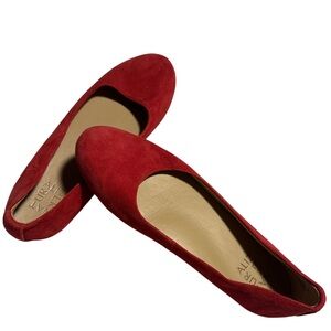 Naturalizer Red Suede Ballet Flats Women’s 8.5 NWOT/B